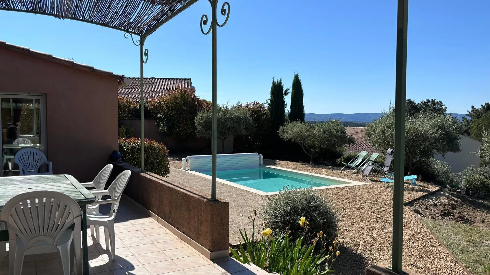 La Villa Tanamera, Tres Jolie Maison Piscine, A 2 Pas Du Centre-Ville Bedoin Holiday home