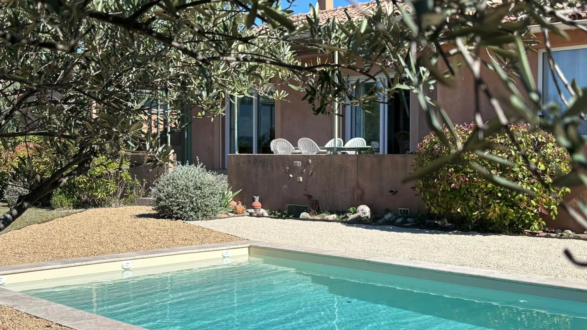 La Villa Tanamera, Tres Jolie Maison Piscine, A 2 Pas Du Centre-Ville Bedoin
