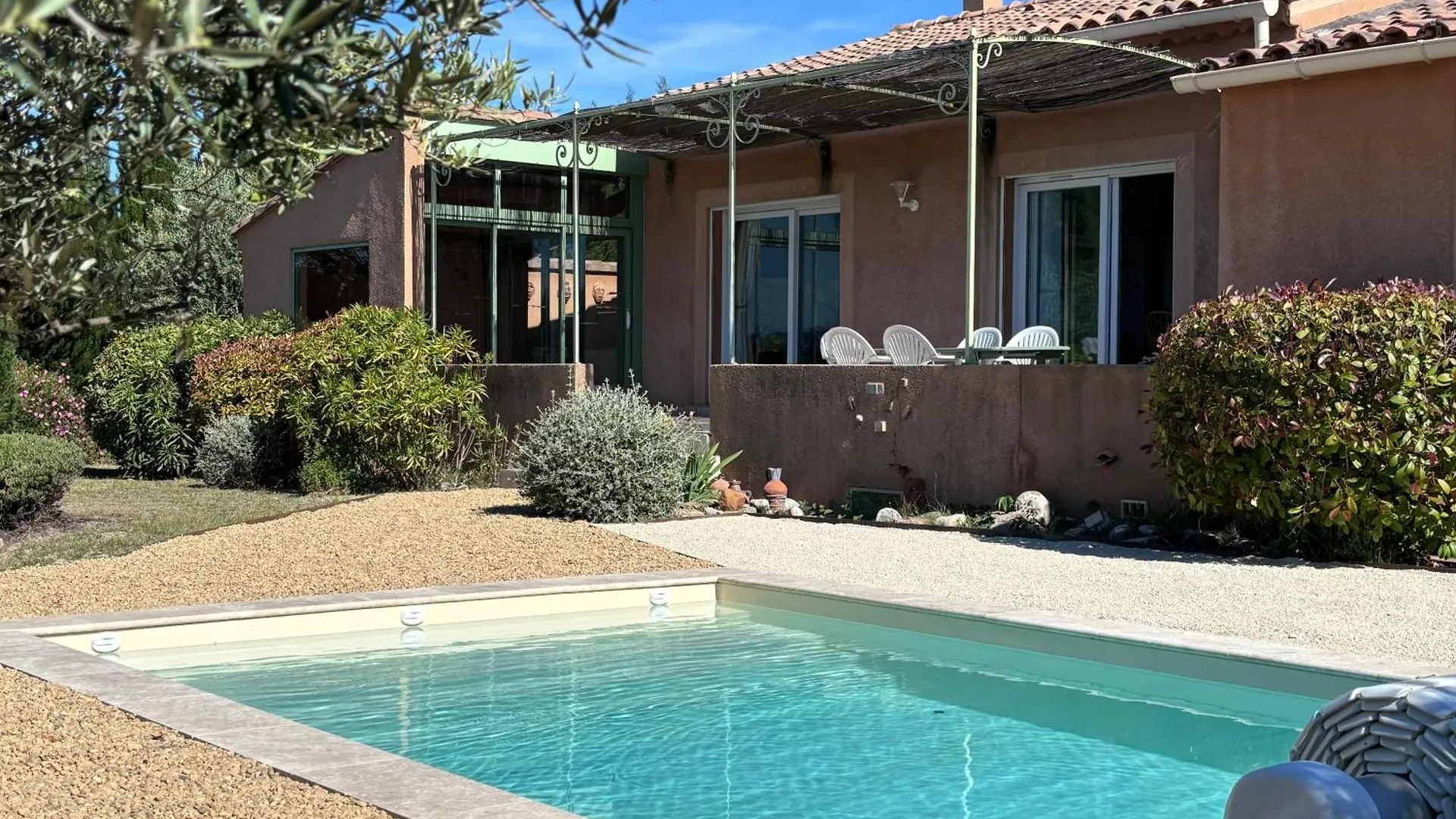 La Villa Tanamera, Tres Jolie Maison Piscine, A 2 Pas Du Centre-Ville Bedoin