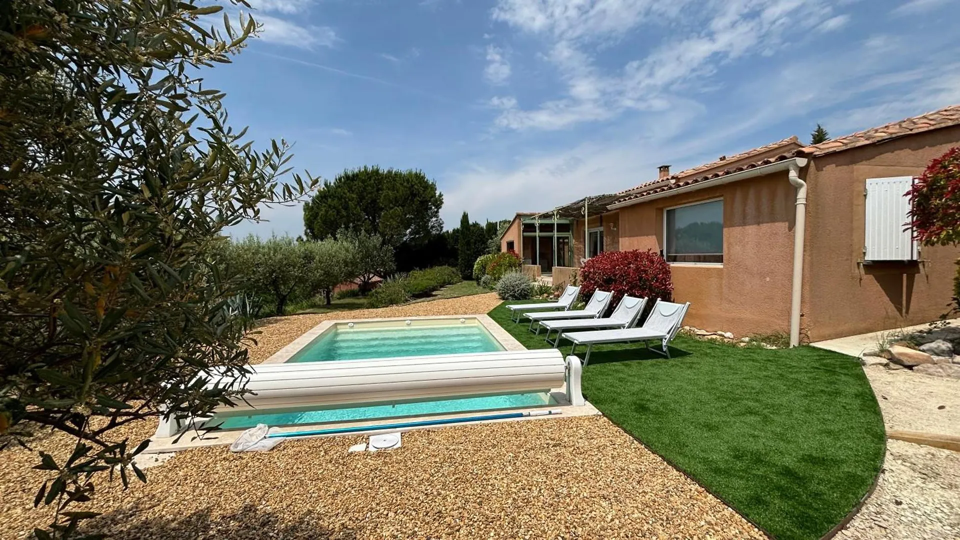 La Villa Tanamera, Tres Jolie Maison Piscine, A 2 Pas Du Centre-Ville Bedoin France